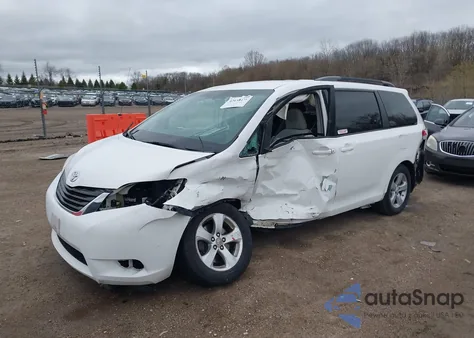 2012 Toyota Sienna Le V6 7 Passenger Auto Access Seat from USA, damaged, VIN 5TDKK3DC7CS224490